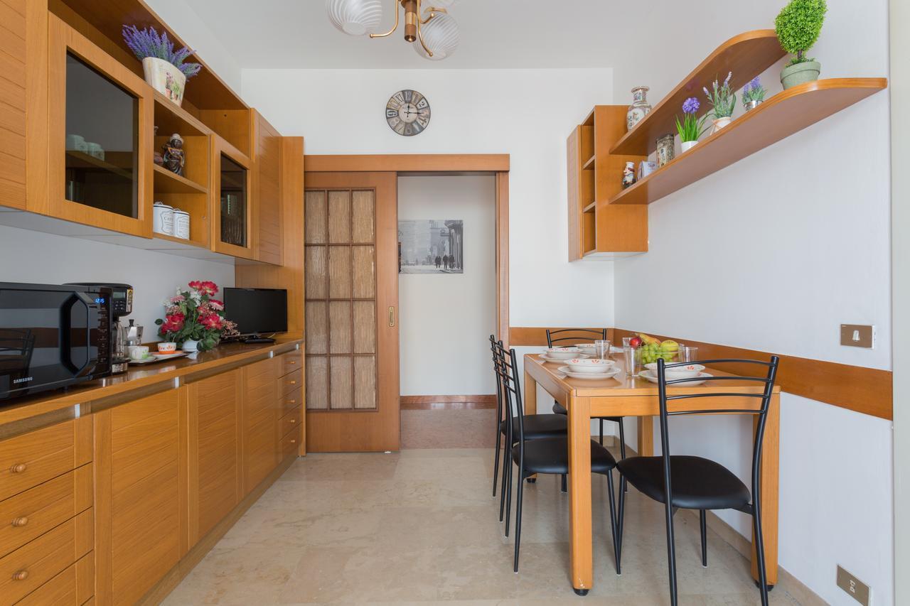 Appartement Cenisio Subway Flat à Milan Extérieur photo