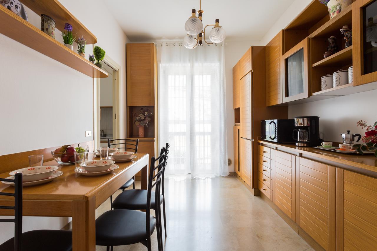 Appartement Cenisio Subway Flat à Milan Extérieur photo